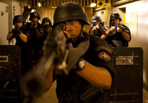 Elite Squad Andre Ramiro in "Elite Squad: The Enemy Within"