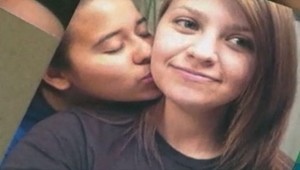 1-Shot-lesbian-couple-screenshot1