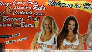 1-hooters