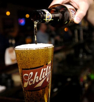 SCHLITZ1 112908.jpg SCHLITZ1 112908.jpg