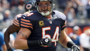 Brian Urlacher leads the Bears into Monday’s game.
