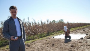 A new victim from the future materializes in front of Joseph Gordon-Levitt in Looper.