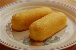 twinkies-on-plate twinkies-on-plate