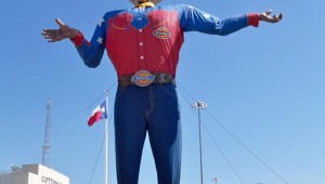 BIG TEX (photo by traveling fools of america).