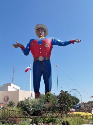 BIG TEX (photo by traveling fools of america).