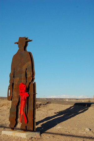 dead cowboy MEMORIAL TO A DEAD COWBOY (photo by sburke2478)