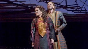 Deborah Voigt and Dwayne Croft in Les Troyens.