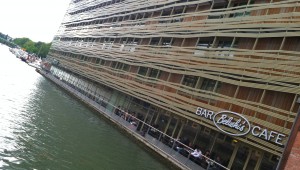 Belushi's Canal is part of a bar/hostel chain that runs throughout Europe.