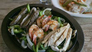 Steak, shrimp, and chicken fajitas are waiting at Flamingo’s. Lee Chastain
