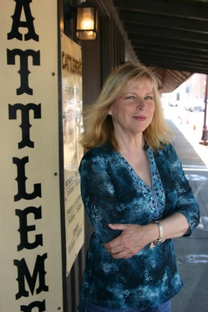CC cattle CANDY CLARK OUTSIDE OF HER FAVORITE FORT WORTH RESTAURANT, CATTLEMEN'S IN THE STOCKYARDS. (photo by jeff prince)