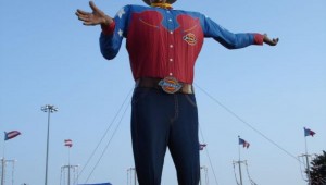 HOW CAN ANYONE LOVE THIS UGLY ARTISTIC MONSTROSITY?