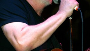 WILLIS ALAN RAMSEY PERFORMED FOR ABOUT 150 PEOPLE AT SHIPPING & RECEIVING BAR LAST NIGHT (All photos by Jeff Prince)