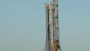 BARNETT SHALE DRILLING OPERATION (courtesy Wikipedia)