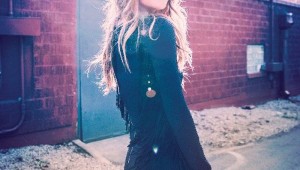 Look out, Taylor. Here comes Maren Morris. Straight outta Arlington.