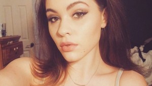 Don't let Reagan James' Instagram-winning Reagan James-ness obfuscate your appreciation of her amazing voice and mixed-genre tuneage. Courtesy Instagram.