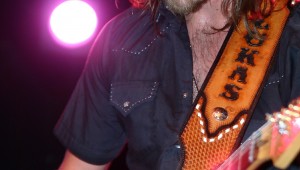 LUKAS NELSON PERFORMING AT BILLY BOB'S TEXAS (photo by Jeff Prince)