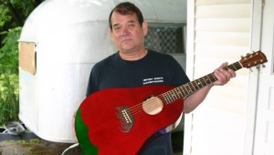 MARK CIGAINERO AND HIS CHILI PEPPER GUITAR. (Photos by Jeff Prince)