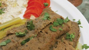 Jumra Kabab’s gyro plate is spiced with garlic and cinnamon. Photo by Lee Chastain.