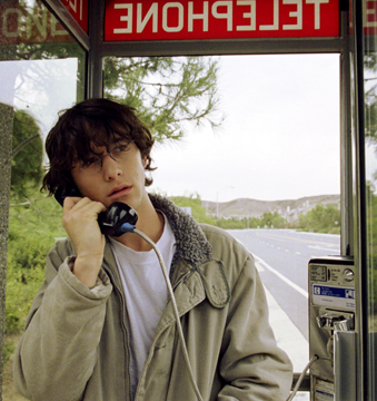 Joseph Gordon-Levitt gets a distress call in ‘Brick.’
