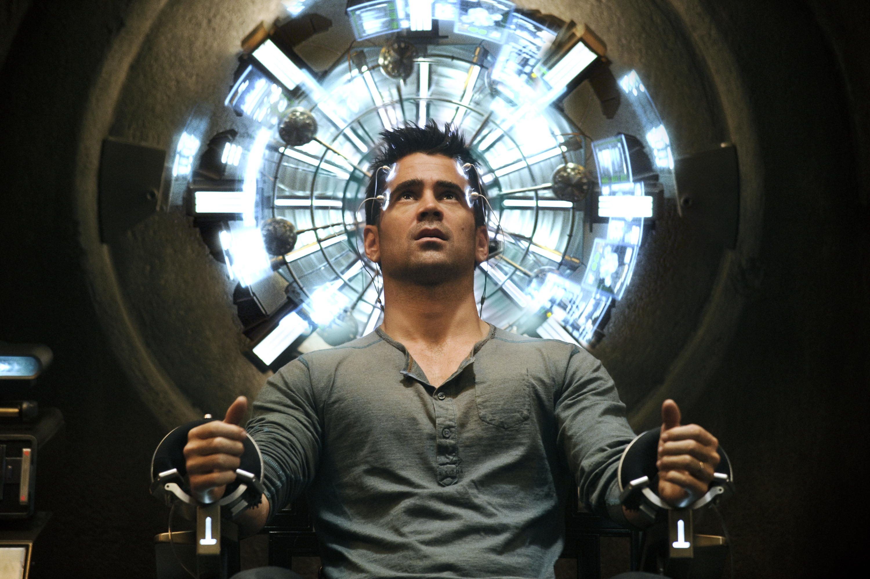 Colin Farrell gets his mind royally messed with in "Total Recall."