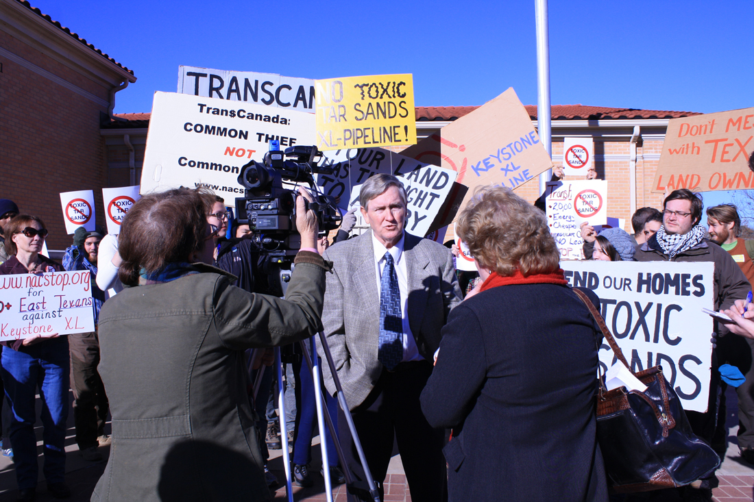 Bishop (center): “If you let me get in front of a jury, I think this pipeline would be stopped in its tracks.” Courtesy Tar Sands Blockade