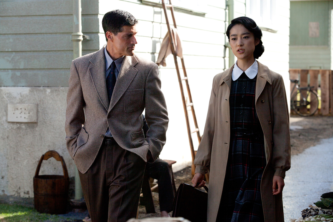 Matthew Fox and Eriko Hatsune pursue an ill-starred wartime romance in Emperor.