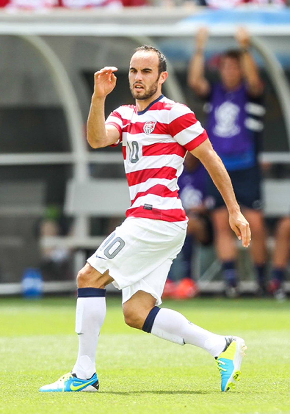 Landon Donovan leads USA at Cowboys Stadium, Wed.