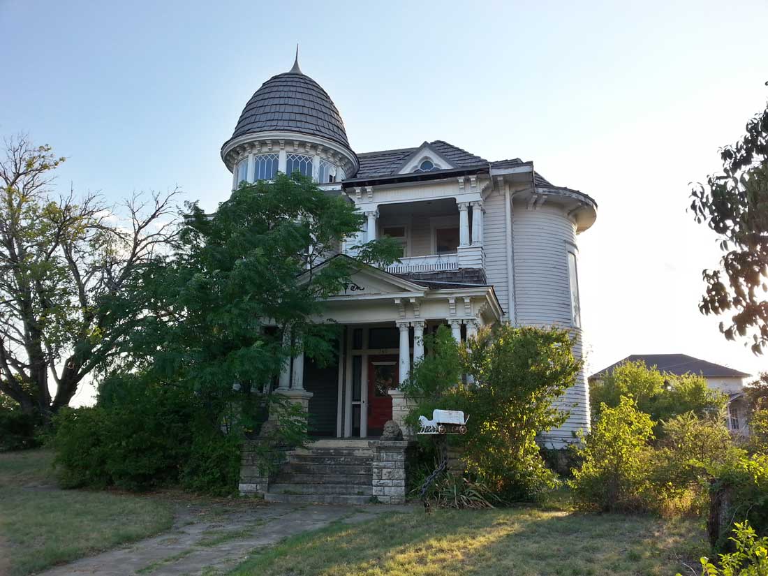 Historic Fort Worth has listed the Garvey-Viehl-Kelley House on Samuels Avenue as one of Fort Worth’s most endangered places. Mario Montalvo