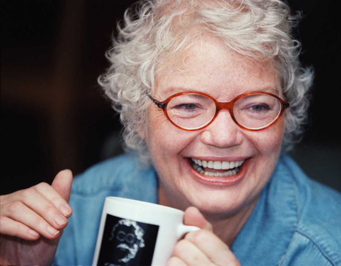 "Red Hot Patriot: The Kick-Ass Wit of Molly Ivins" plays at Addison’s WaterTower Theatre thru Sep 29 .