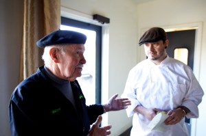 FEATURE_4 On his whirlwind tour, Kaufmann visits with Michael Watkins of Winslow’s Wine Café.