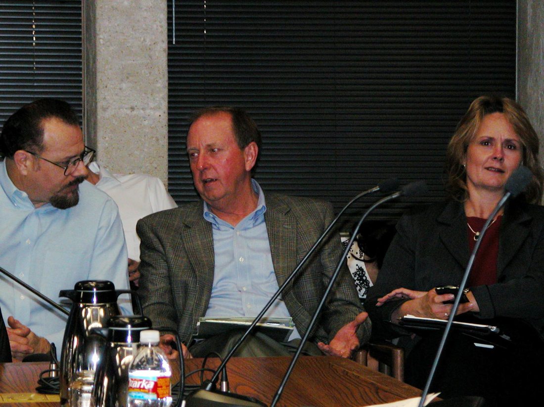 Julie Wilson participated in a Fort Worth City Council pre-council meeting in 2008. Gary Hogan is at left, and XTO Energy’s Walter Dueease is in the center. Courtesy FWCANDO.org