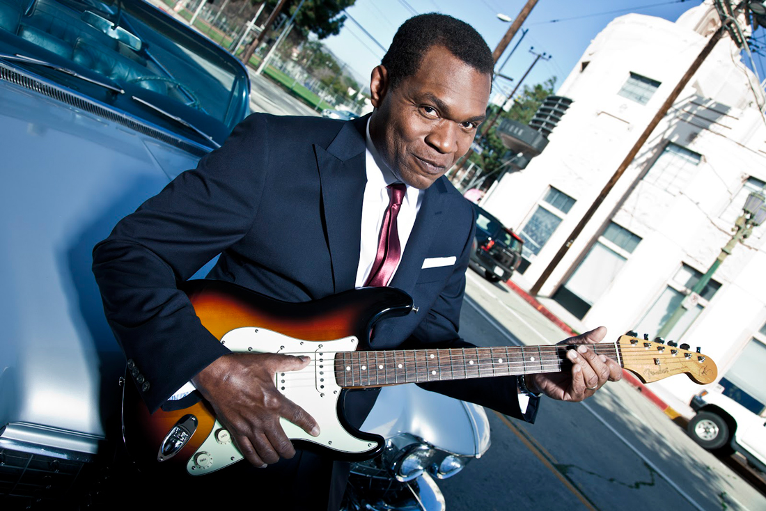 Legendary blues singer and guitar-slinger Robert Cray headlines Main St. Fort Worth Arts Festival this weekend.