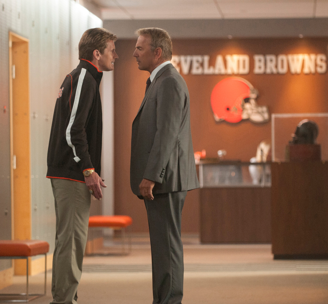 Denis Leary and Kevin Costner have a tense discussion in the Cleveland Browns’ front office on Draft Day.