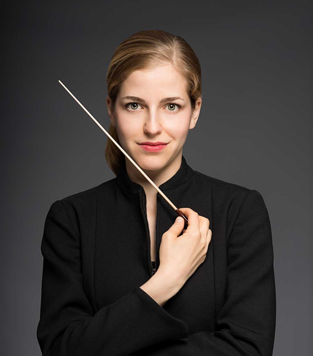 Karina Canellakis conducts DSO in Southlake, Sun.