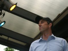 Beto O’Rourke Touches Down At The Flying Saucer